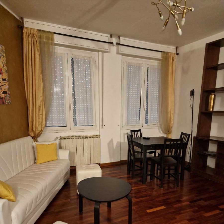 Sempione Yellow Milan Exterior photo
